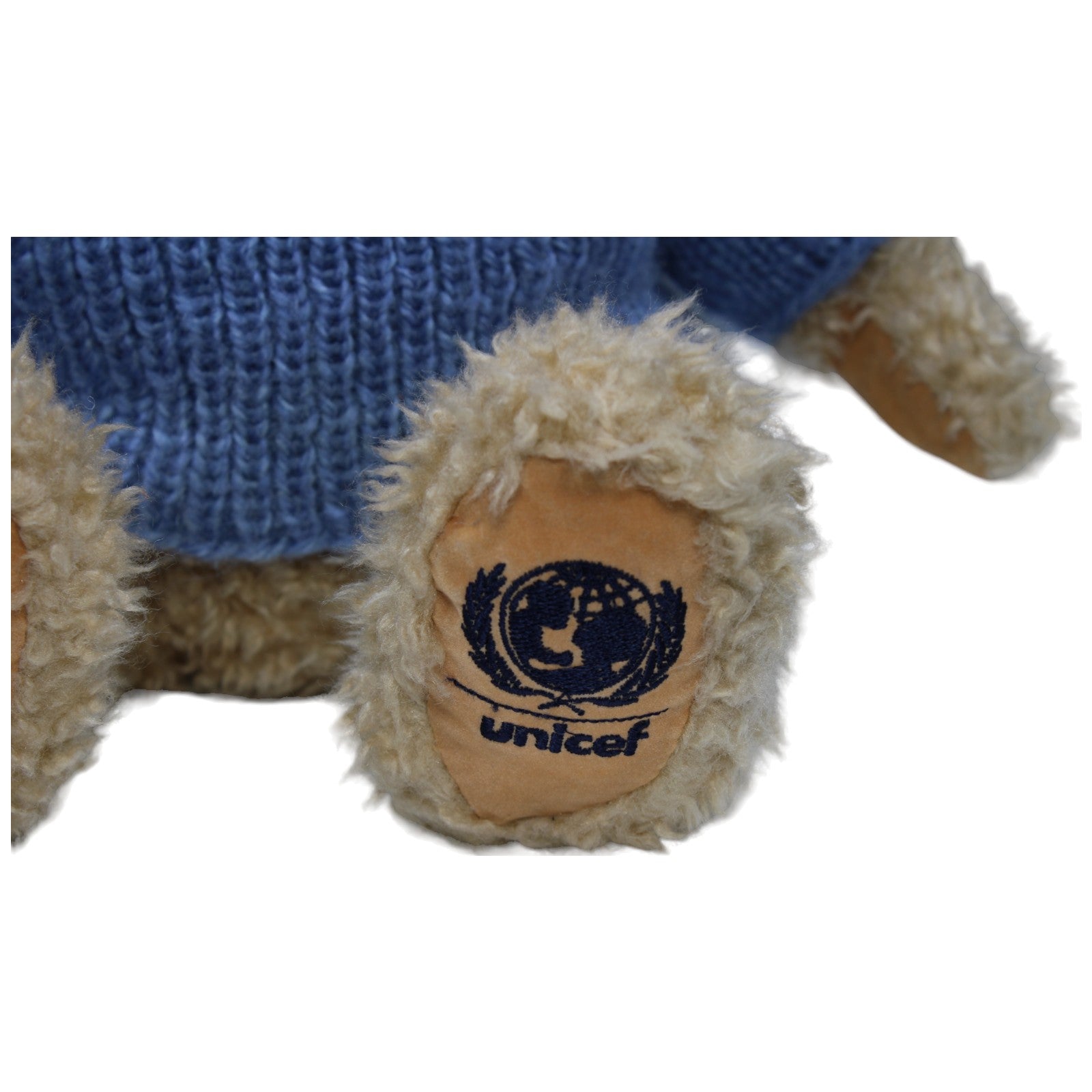 1233136 Unicef Teddybär Max mit Pullover Kuscheltier Kumpel Leo Bär Gebraucht